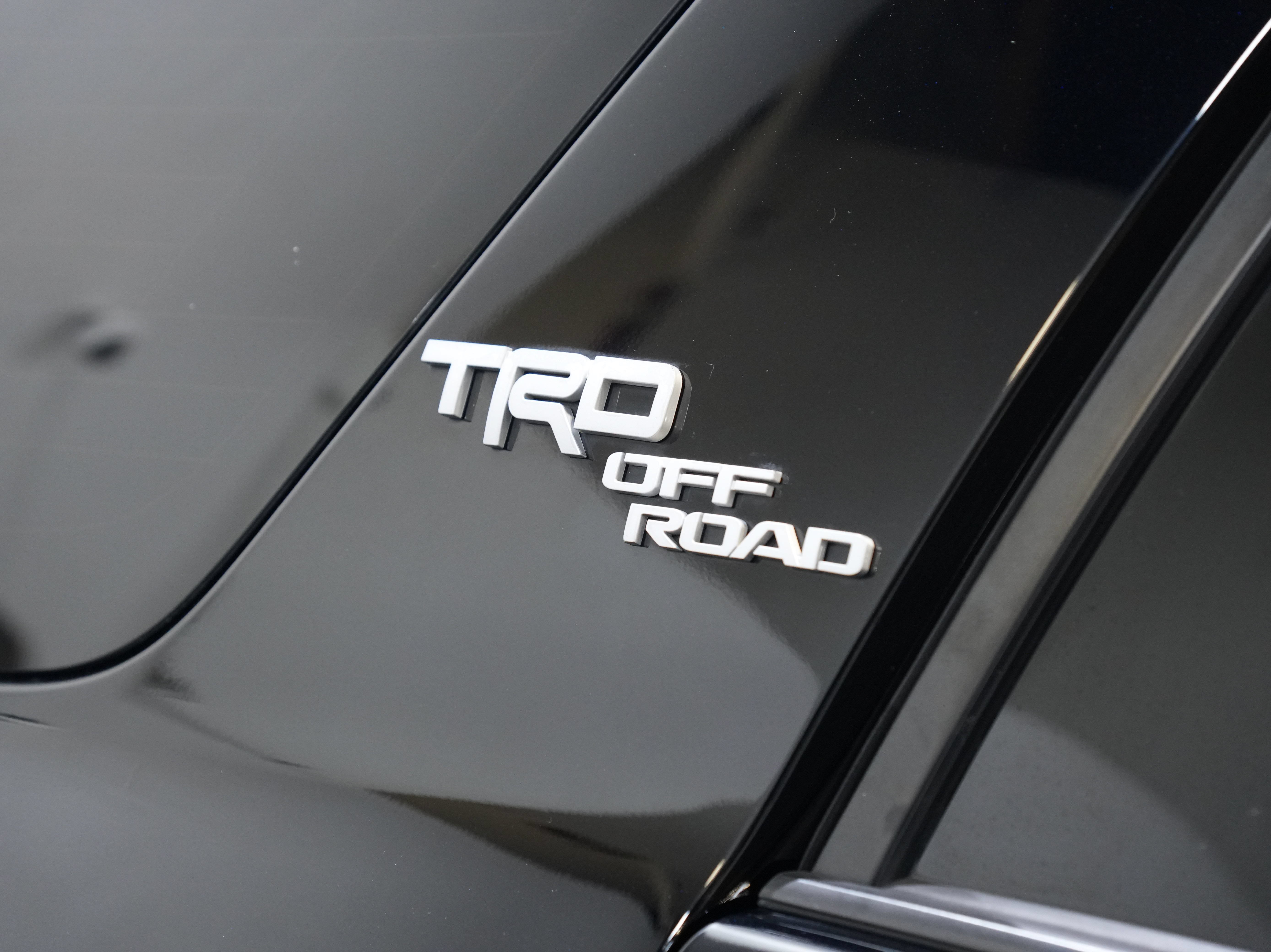 Used 2017 Toyota 4Runner TRD Off-Road AWD/4WD image 15