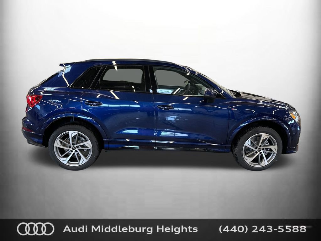 Used 2025 Audi Q3 2.0T Premium w/ Convenience Plus Package image 8