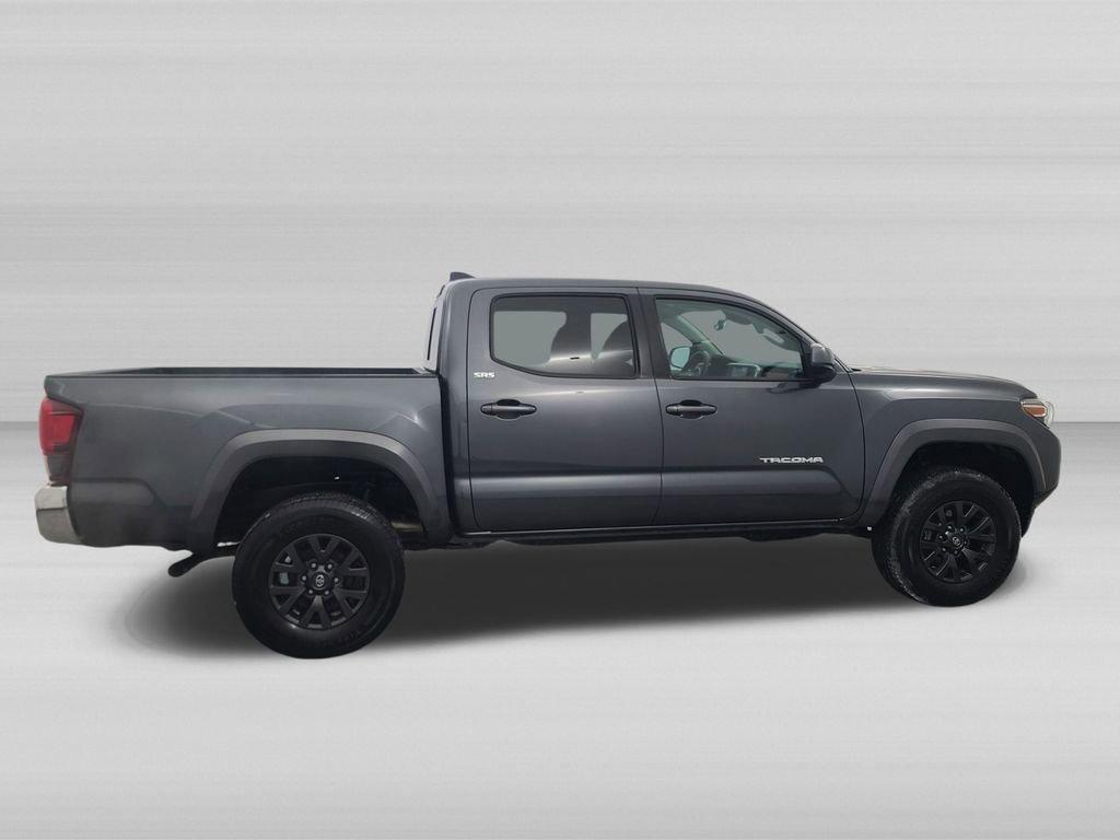 Used 2023 Toyota Tacoma SR5 AWD/4WD image 5