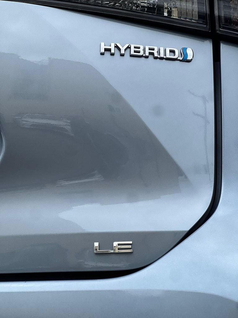 Used 2023 Toyota Highlander LE AWD/4WD image 10