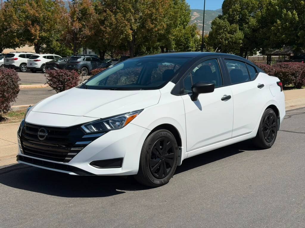 Used 2024 Nissan Versa S w/ Trunk Package
