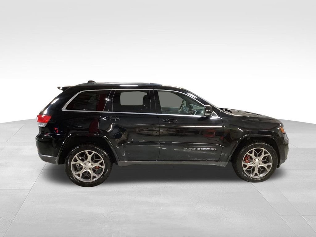 Certified 2018 Jeep Grand Cherokee Limited AWD/4WD image 3