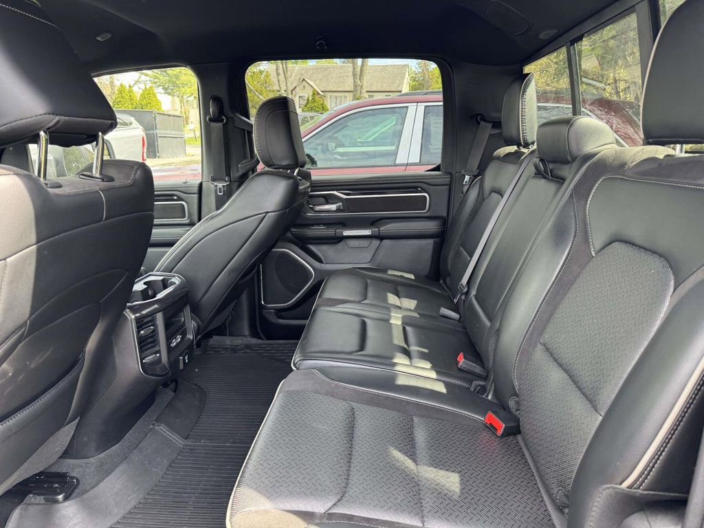Used 2022 RAM 1500 Laramie w/ Sport Appearance Package AWD/4WD image 9