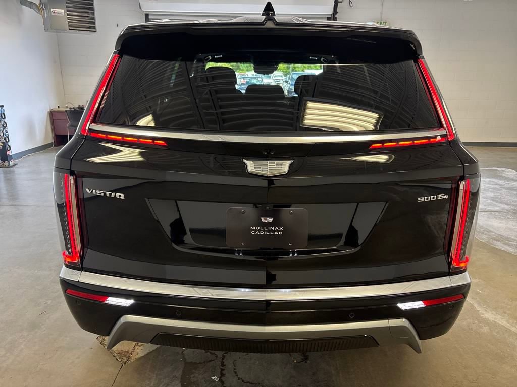 New 2026 Cadillac Vistiq Luxury image 15