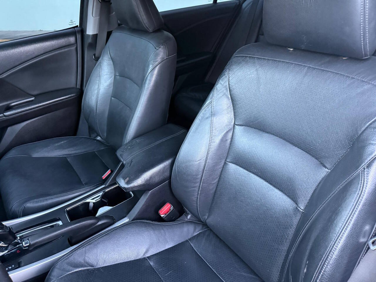 Used 2015 Honda Accord EX-L image 32