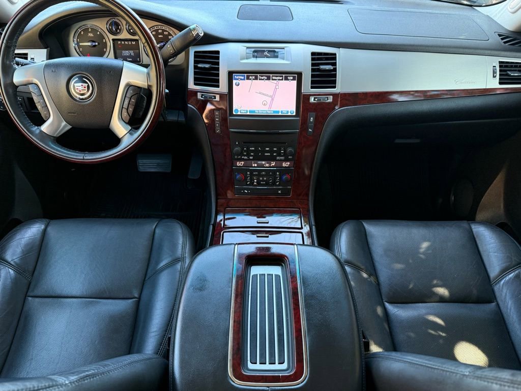 Used 2013 Cadillac Escalade Premium image 10