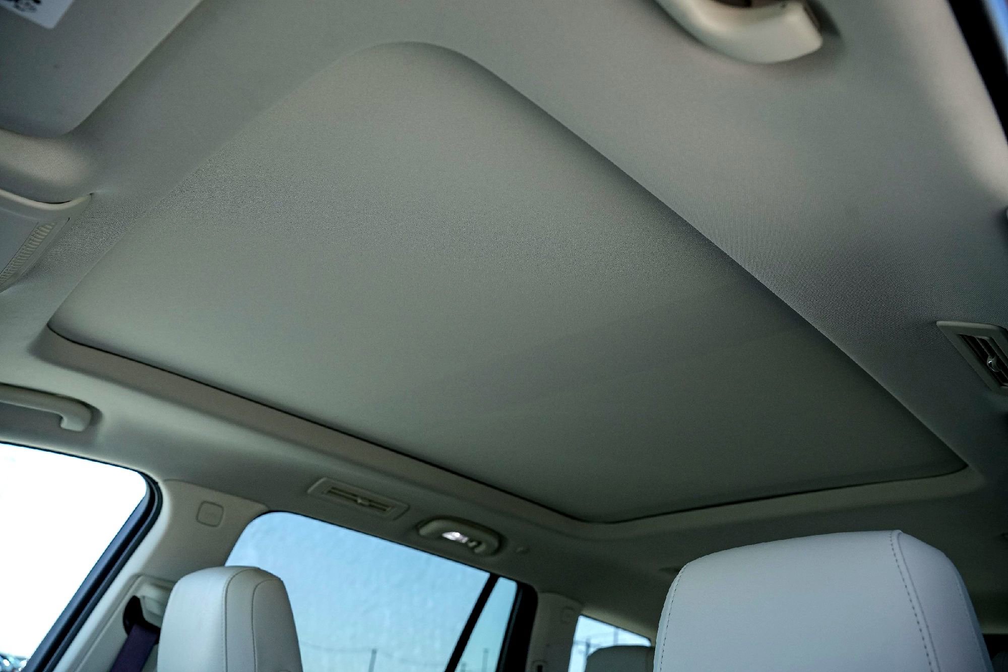 Used 2025 Cadillac XT6 Premium Luxury image 14