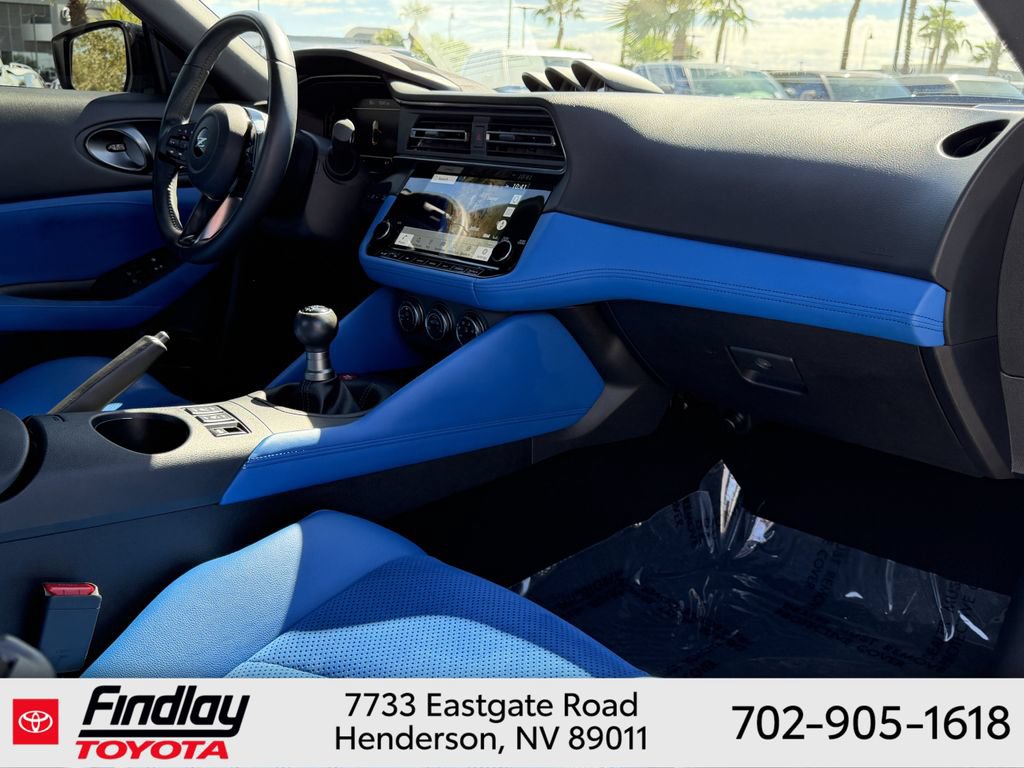 Used 2024 Nissan Z Performance w/ Floor Mat Package RWD image 14