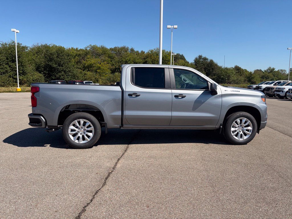 New 2026 Chevrolet Silverado 1500 Custom RWD image 6