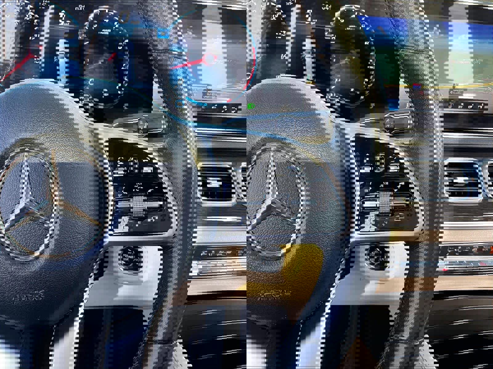 Used 2021 Mercedes-Benz GLE 350 4MATIC image 20