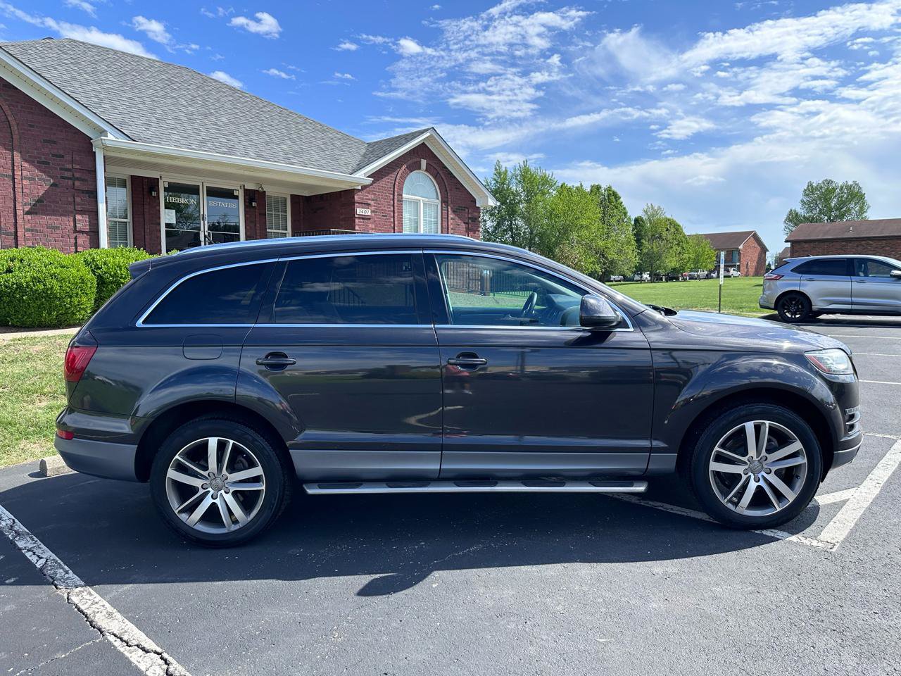 Used 2010 Audi Q7 3.6 Premium Plus AWD/4WD image 10