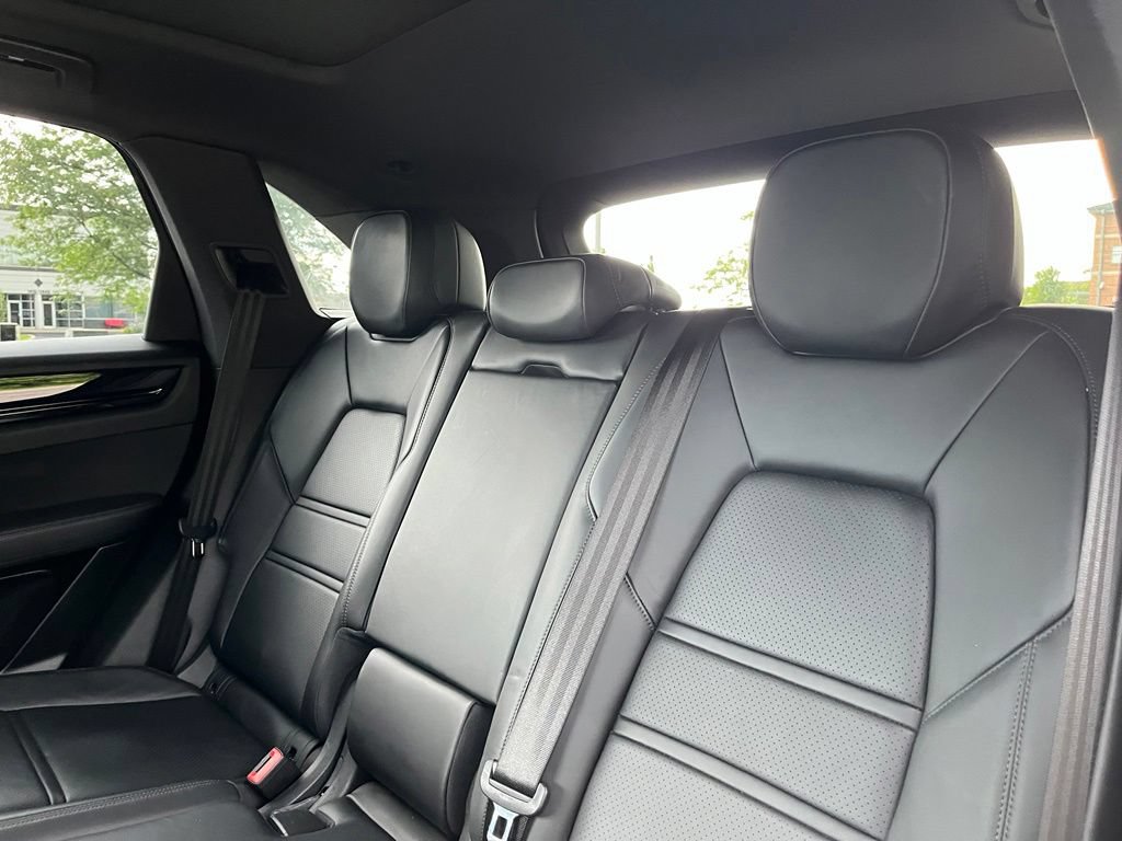 Used 2020 Porsche Cayenne AWD/4WD image 23