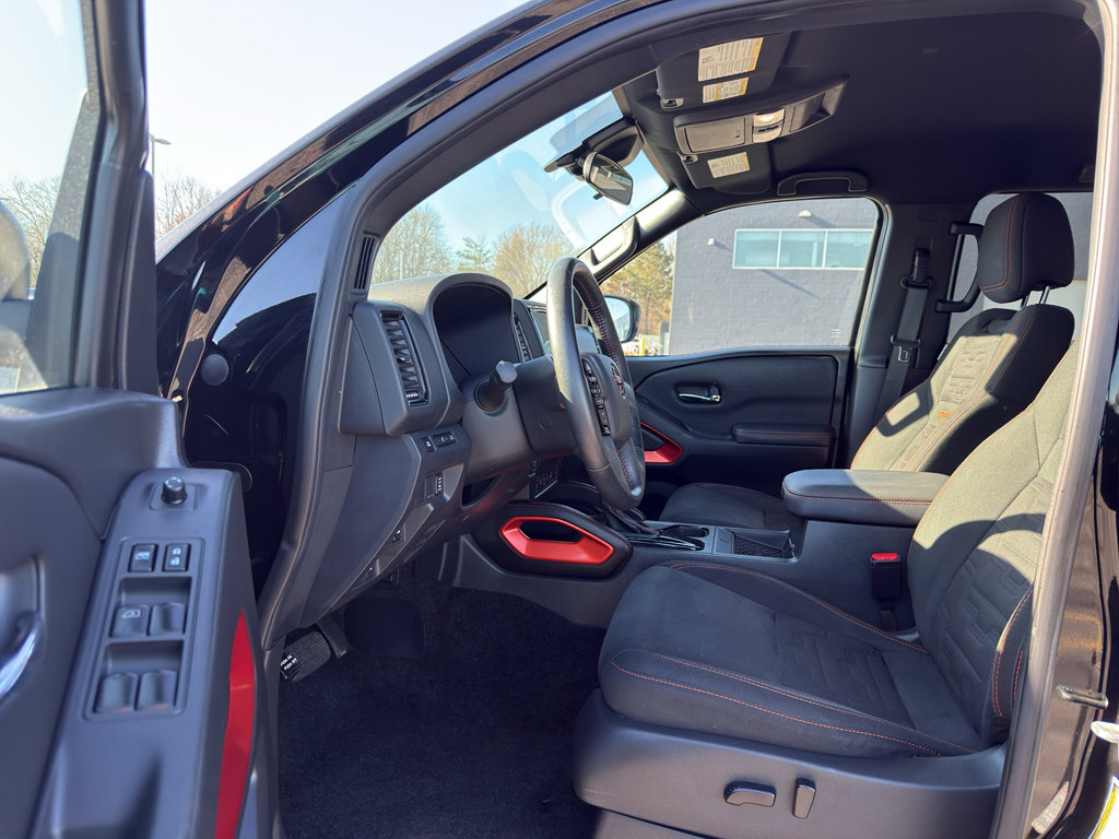 Used 2023 Nissan Frontier PRO-4X w/ Pro Convenience Package AWD/4WD image 11