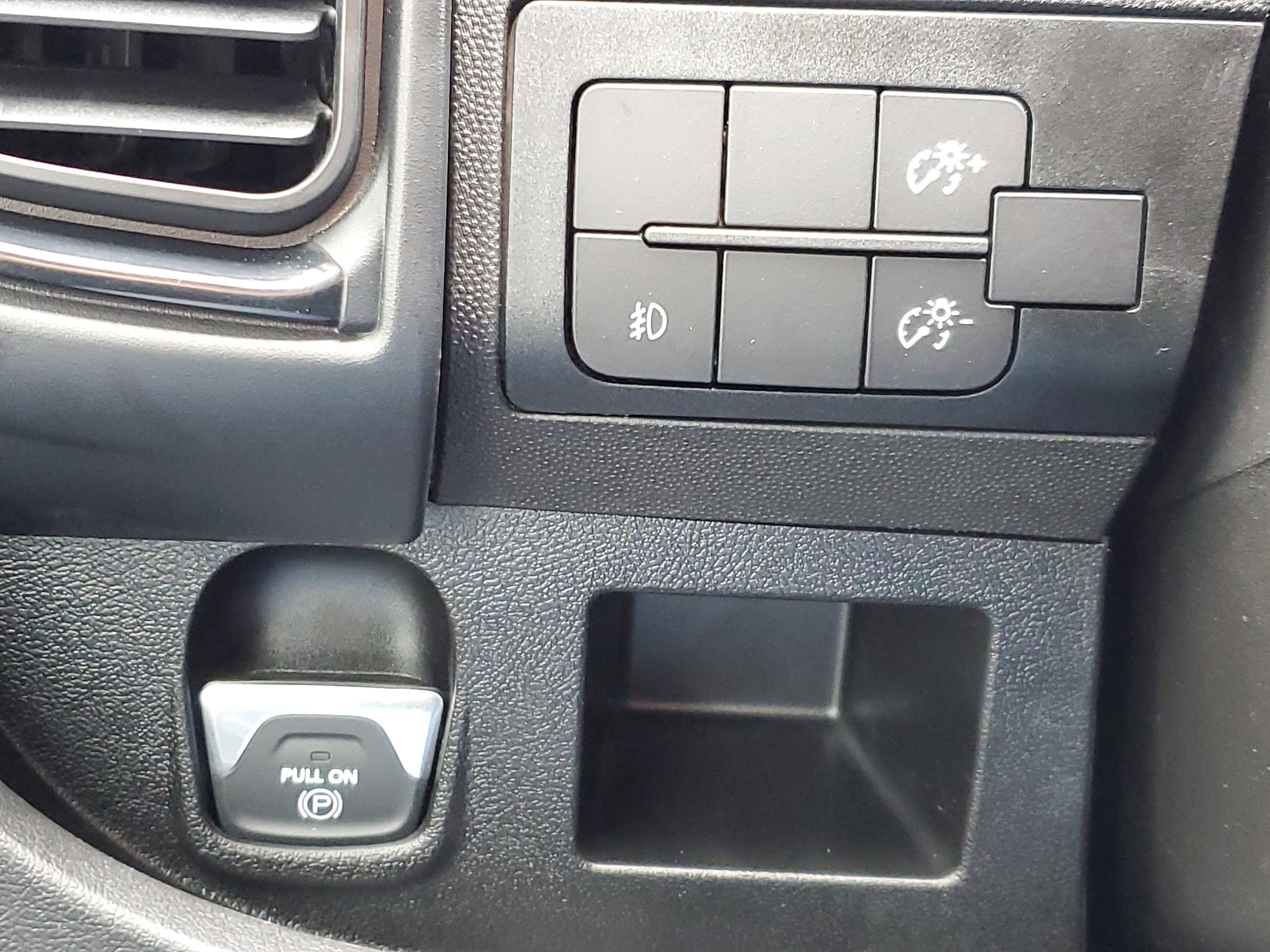 Used 2025 RAM ProMaster 1500 w/ Cold Weather Group image 9