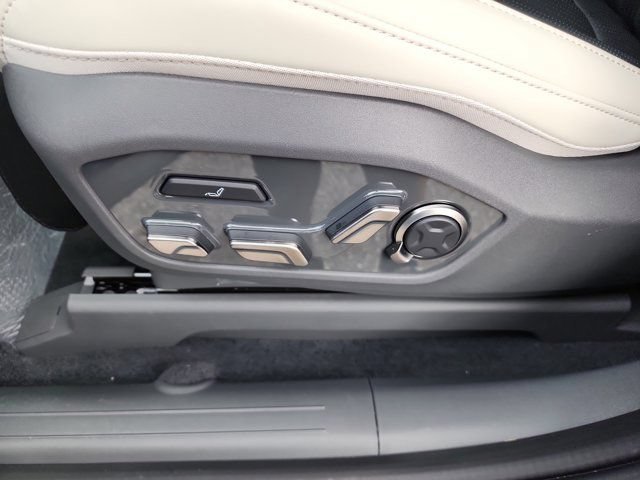 New 2026 Kia EV9 GT-Line AWD/4WD image 13