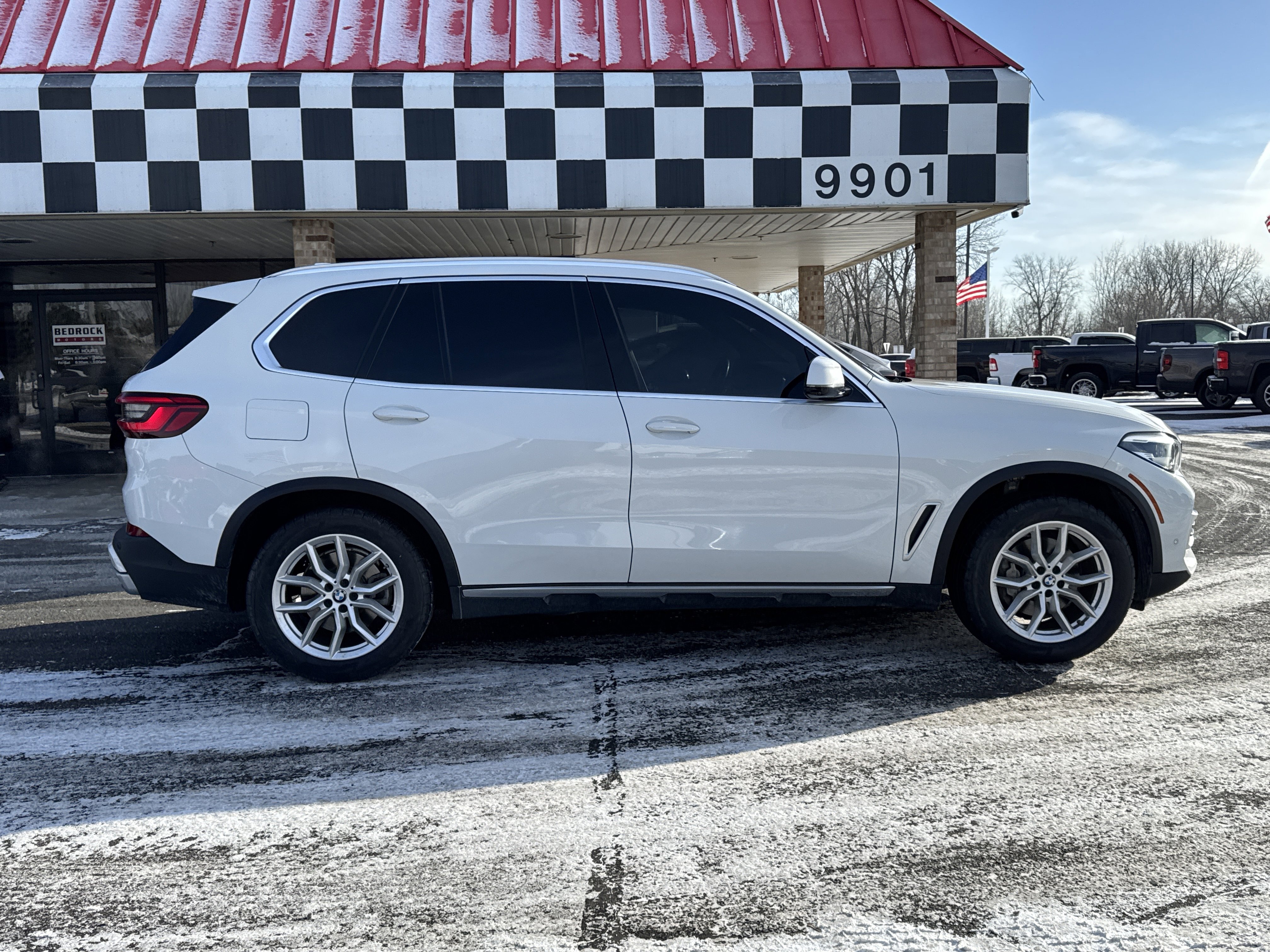 Used 2020 BMW X5 xDrive40i w/ Premium Package AWD/4WD image 8