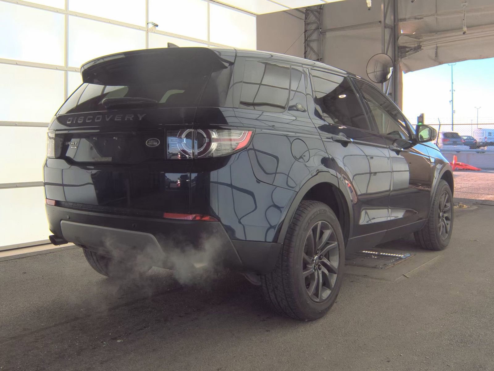 Used 2019 Land Rover Discovery Sport HSE image 8