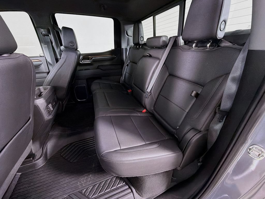 Used 2023 Chevrolet Silverado 1500 RST AWD/4WD image 19