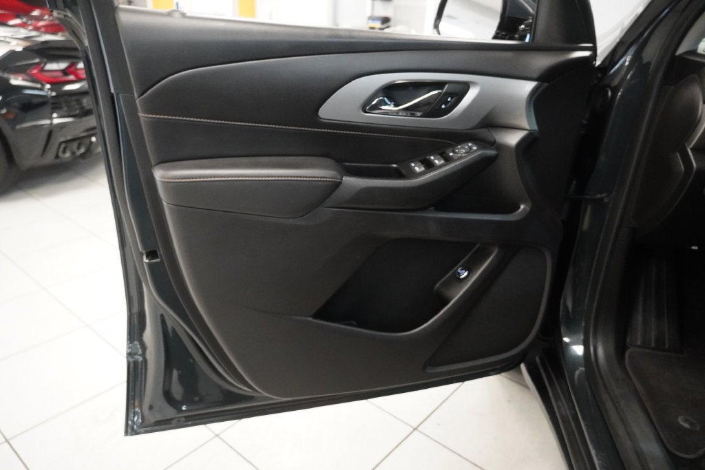 Used 2019 Chevrolet Traverse LT w/ LPO, Cargo Package AWD/4WD image 6