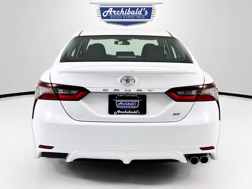 Used 2024 Toyota Camry SE FWD image 6