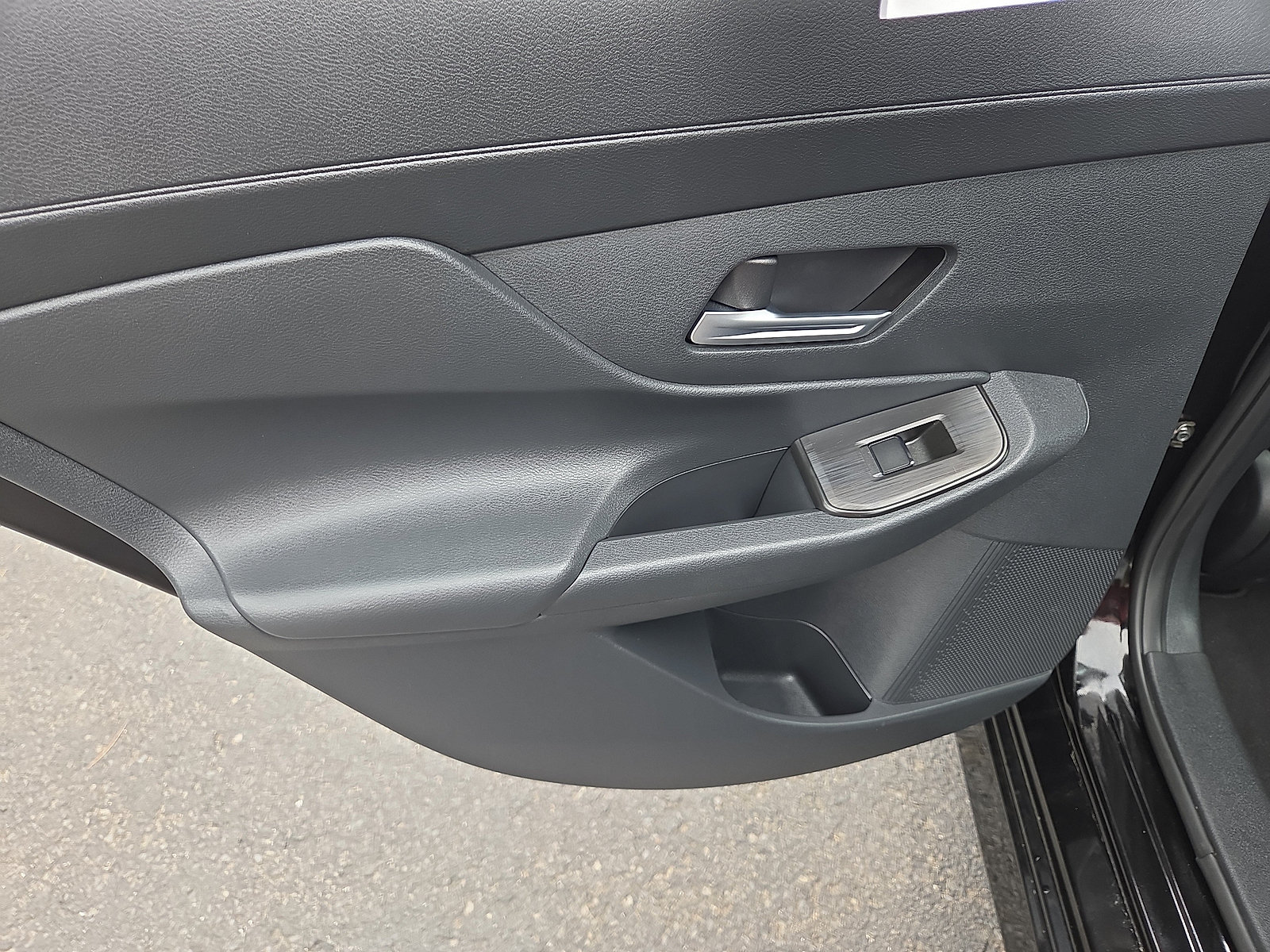 Used 2026 Nissan Sentra SR w/ Floor Mat Package FWD image 17