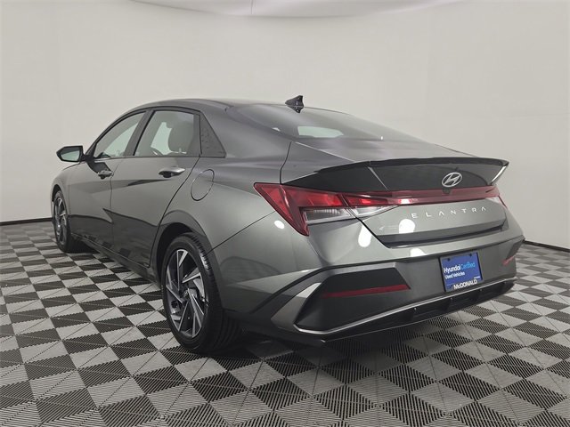 Certified 2025 Hyundai Elantra Sport image 3
