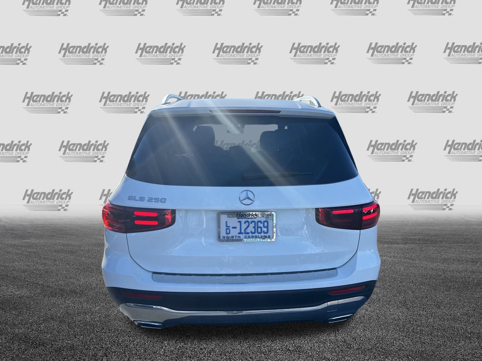 Used 2025 Mercedes-Benz GLB 250 image 9