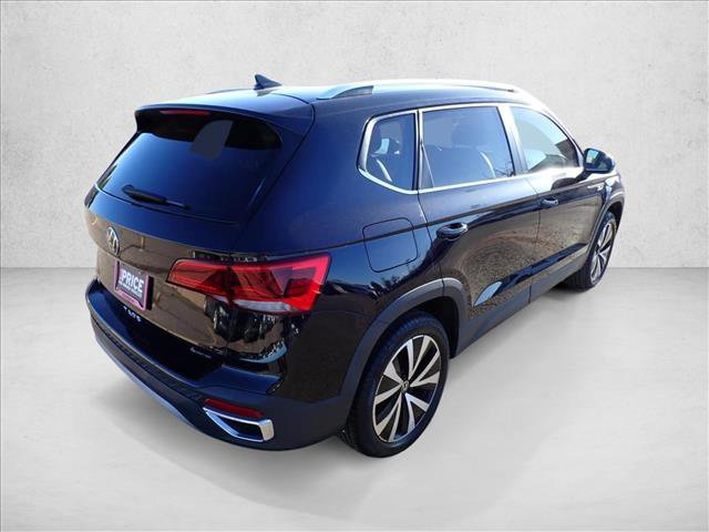 Used 2022 Volkswagen Taos SE w/ Panoramic Sunroof Package image 4