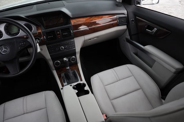 Used 2010 Mercedes-Benz GLK 350 2WD w/ Multimedia Pkg image 25