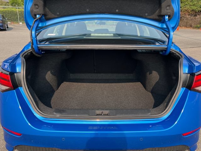 Used 2022 Nissan Sentra SR w/ SR Premium Package FWD image 13