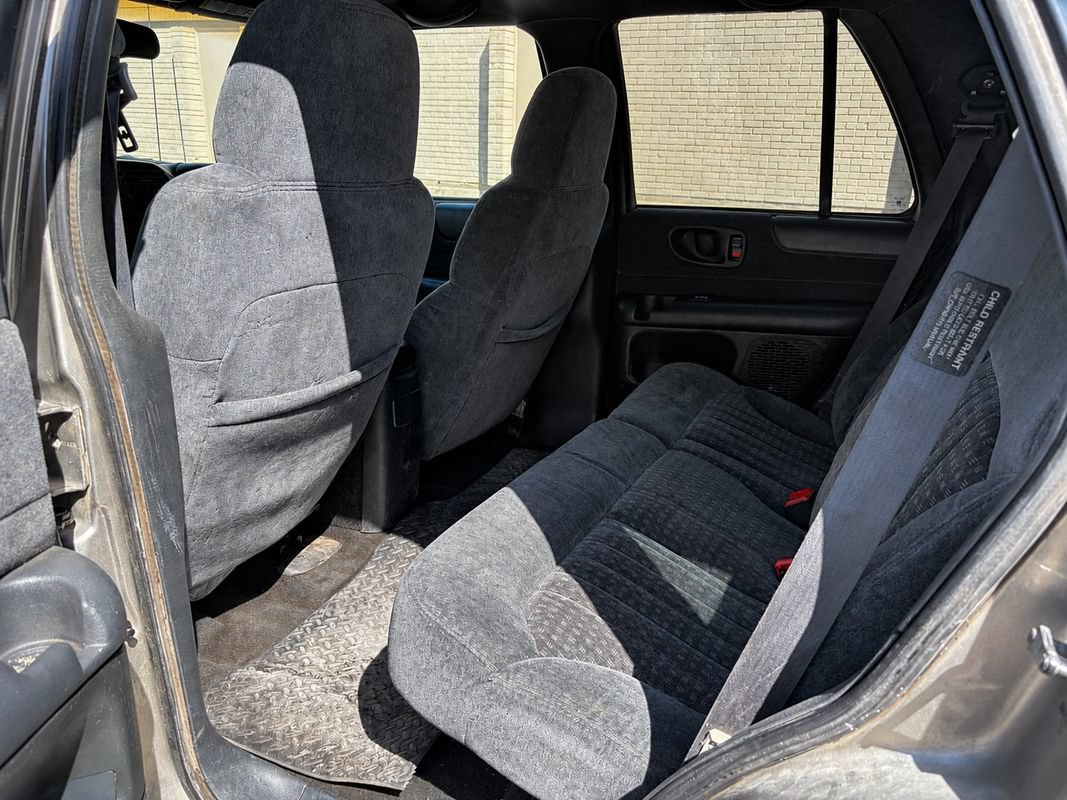 Used 1998 Chevrolet Blazer LS w/ Preferred Equipment Group AWD/4WD image 12