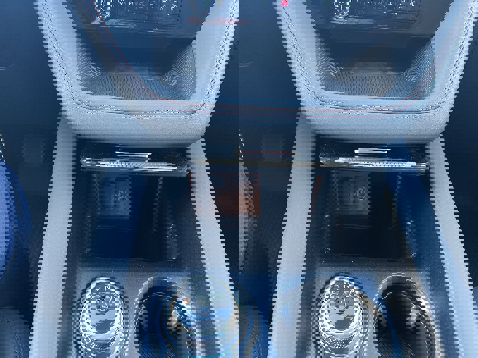 New 2025 Ford Explorer Active w/ Active Comfort Package image 26