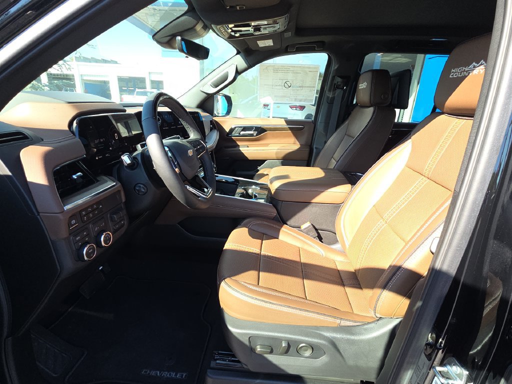 New 2026 Chevrolet Tahoe High Country AWD/4WD image 17