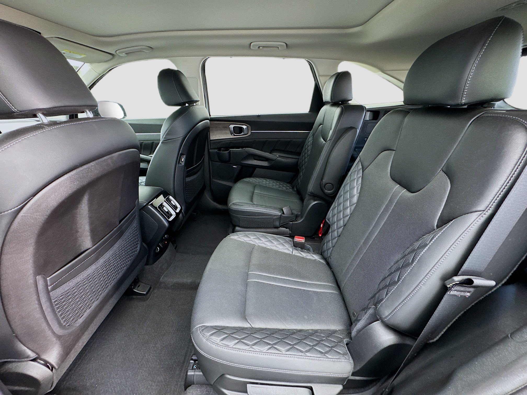 Used 2023 Kia Sorento SX Prestige AWD/4WD image 16