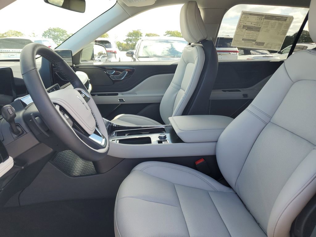 New 2026 Lincoln Aviator 2WD image 20