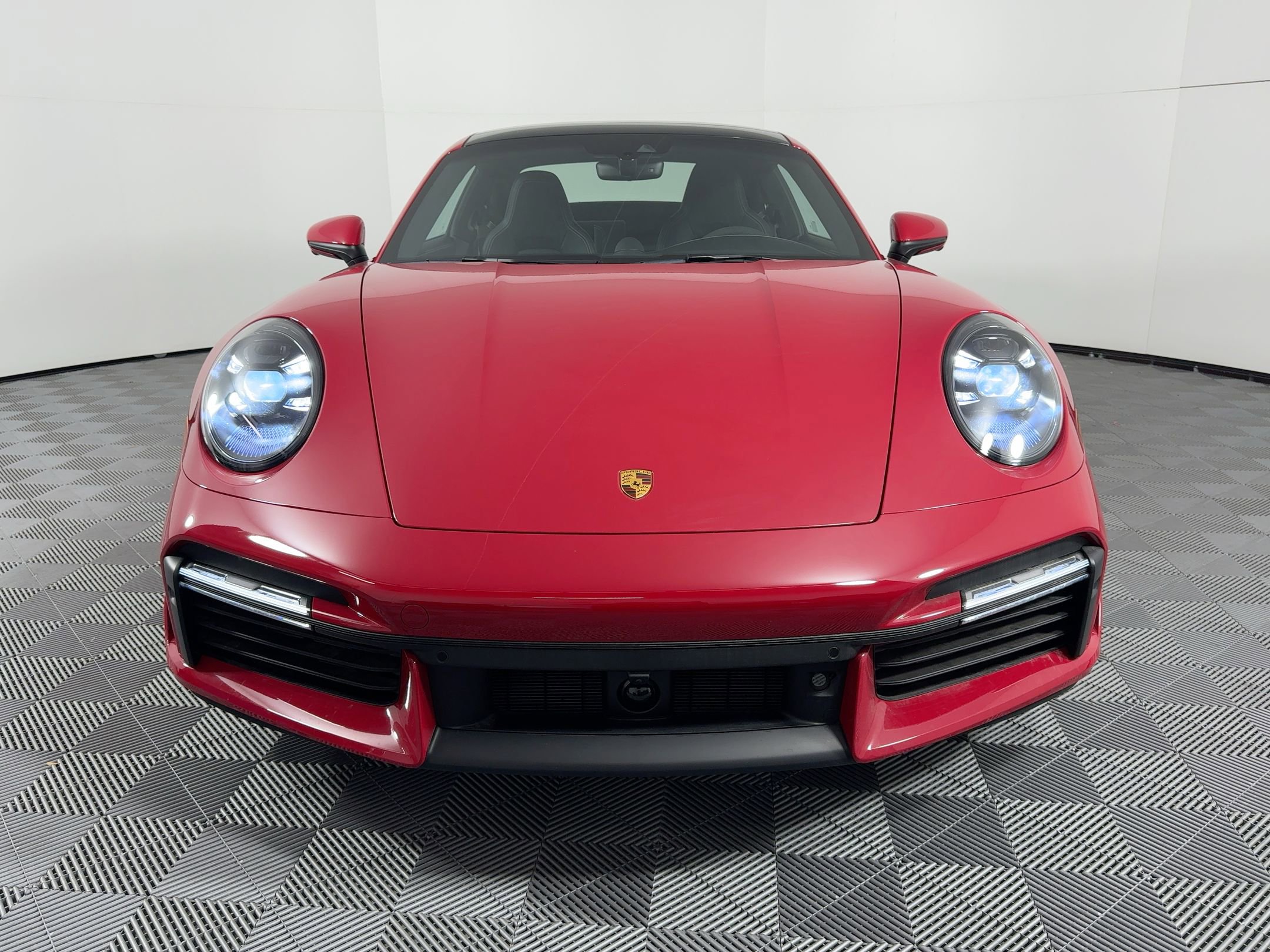 Certified 2025 Porsche 911 Turbo AWD/4WD image 6