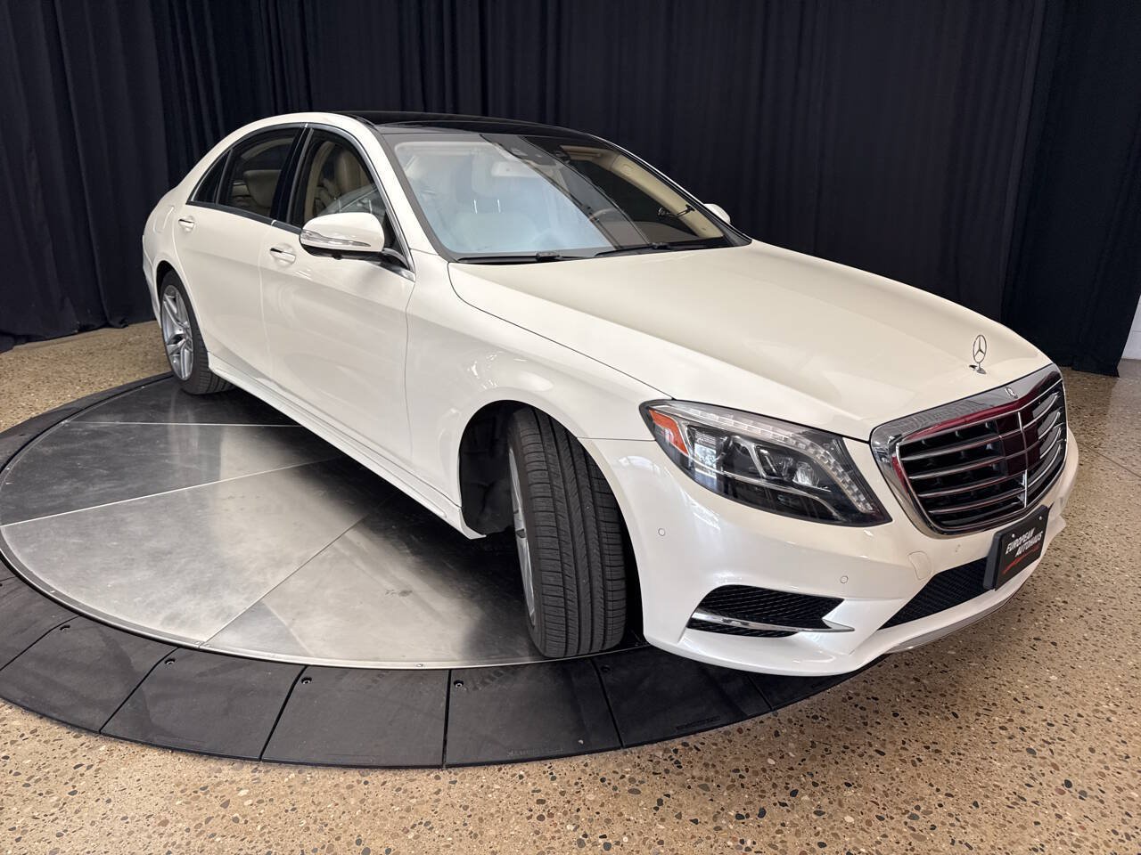 Used 2016 Mercedes-Benz S 550 4MATIC Sedan image 12