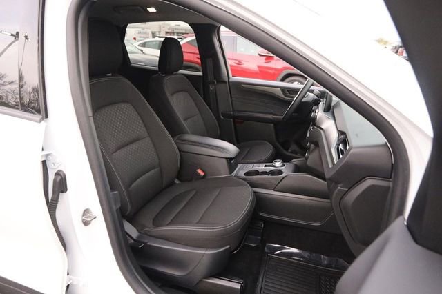 Certified 2025 Ford Escape Active image 25