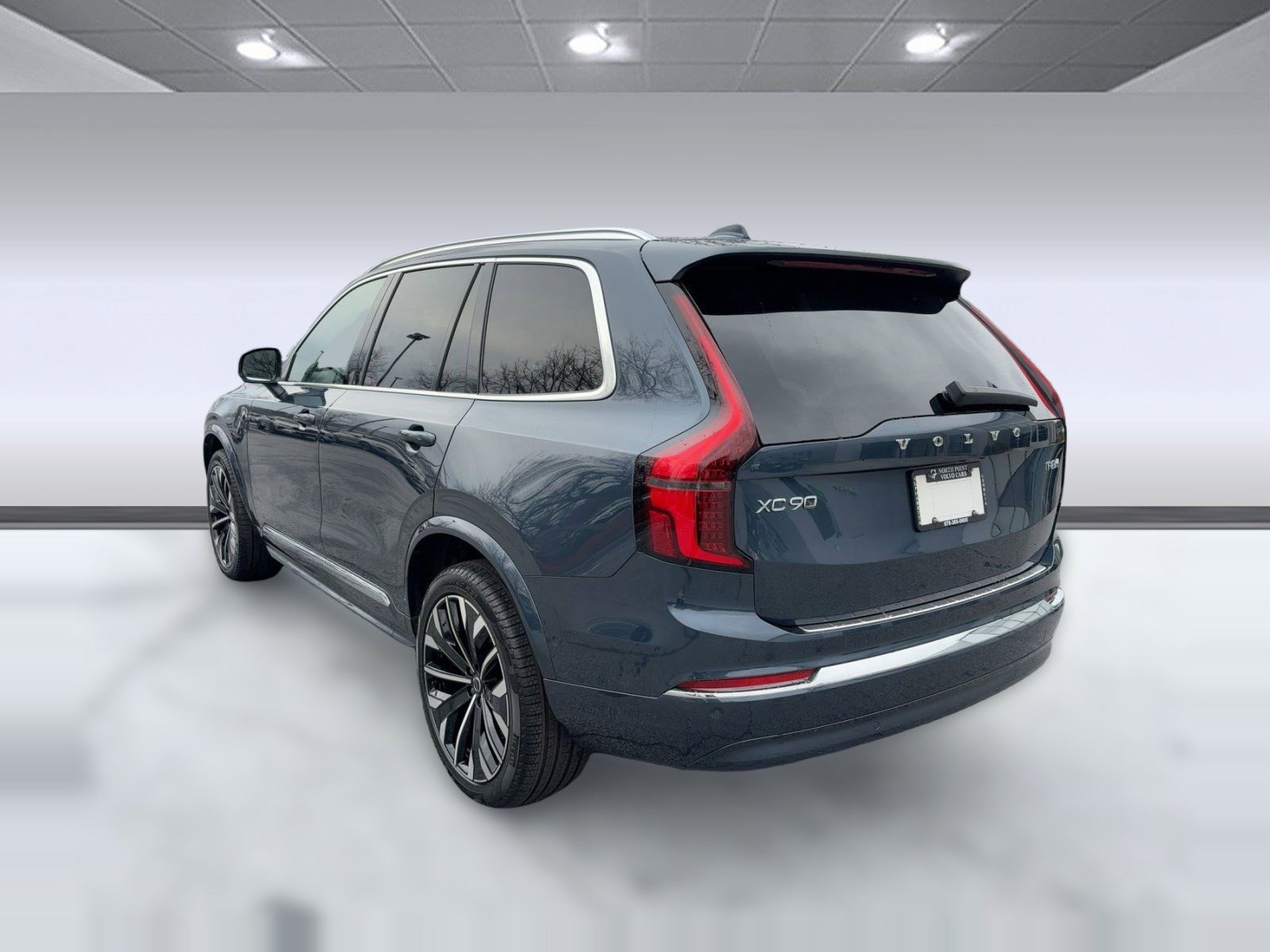New 2026 Volvo XC90 T8 Ultra w/ Protection Package Premier image 3
