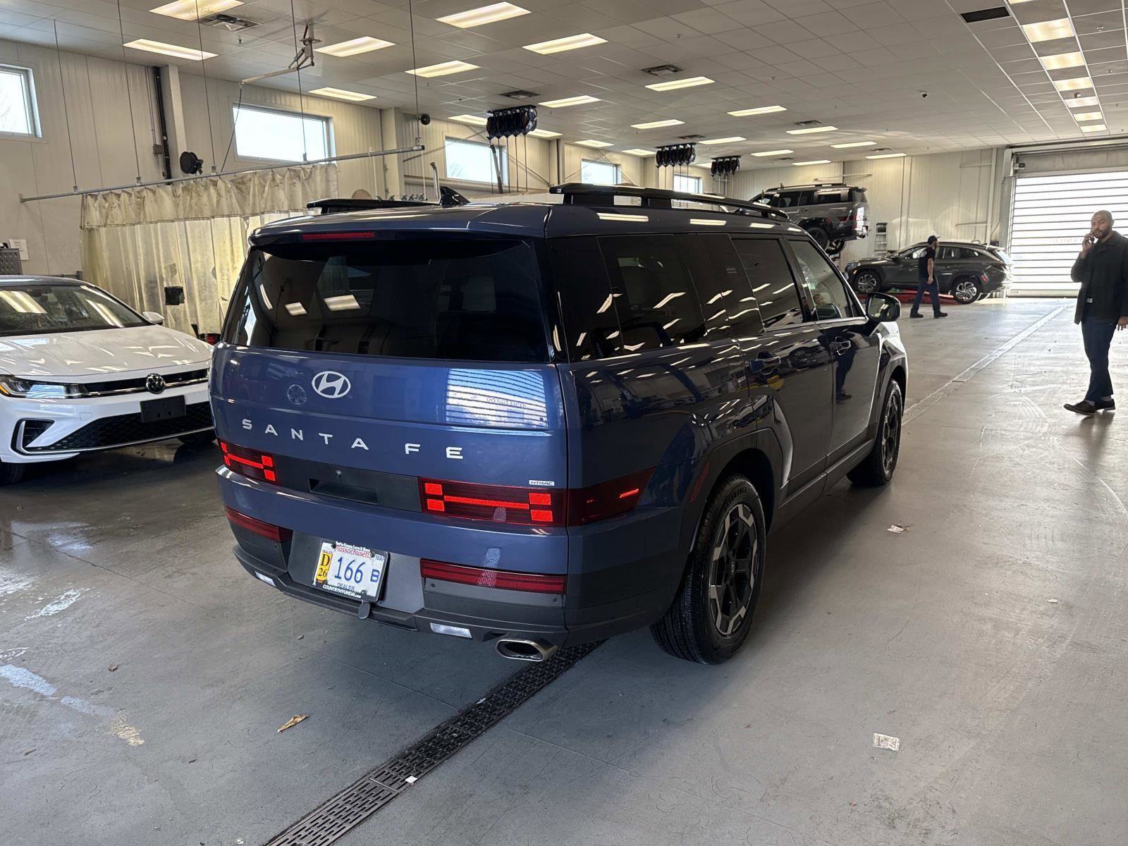 Certified 2025 Hyundai Santa Fe SEL image 5