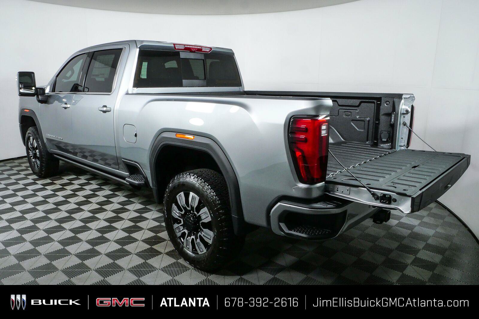 New 2026 GMC Sierra 2500 Denali w/ Denali Reserve Package AWD/4WD image 33