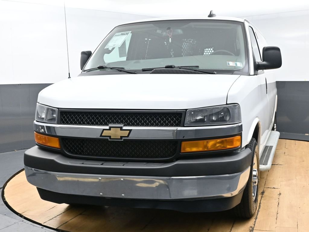 Used 2024 Chevrolet Express 2500 w/ Driver Convenience Package image 6