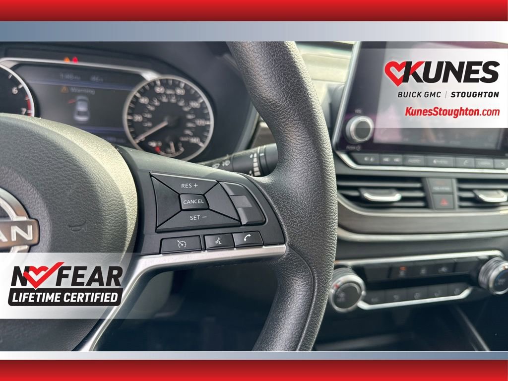 Used 2024 Nissan Altima 2.5 SV image 28