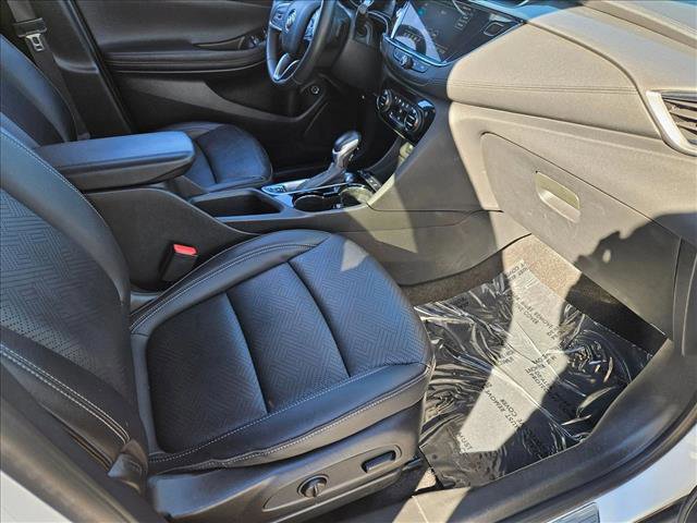 Used 2022 Buick Encore GX Essence w/ Experience Buick Package image 20