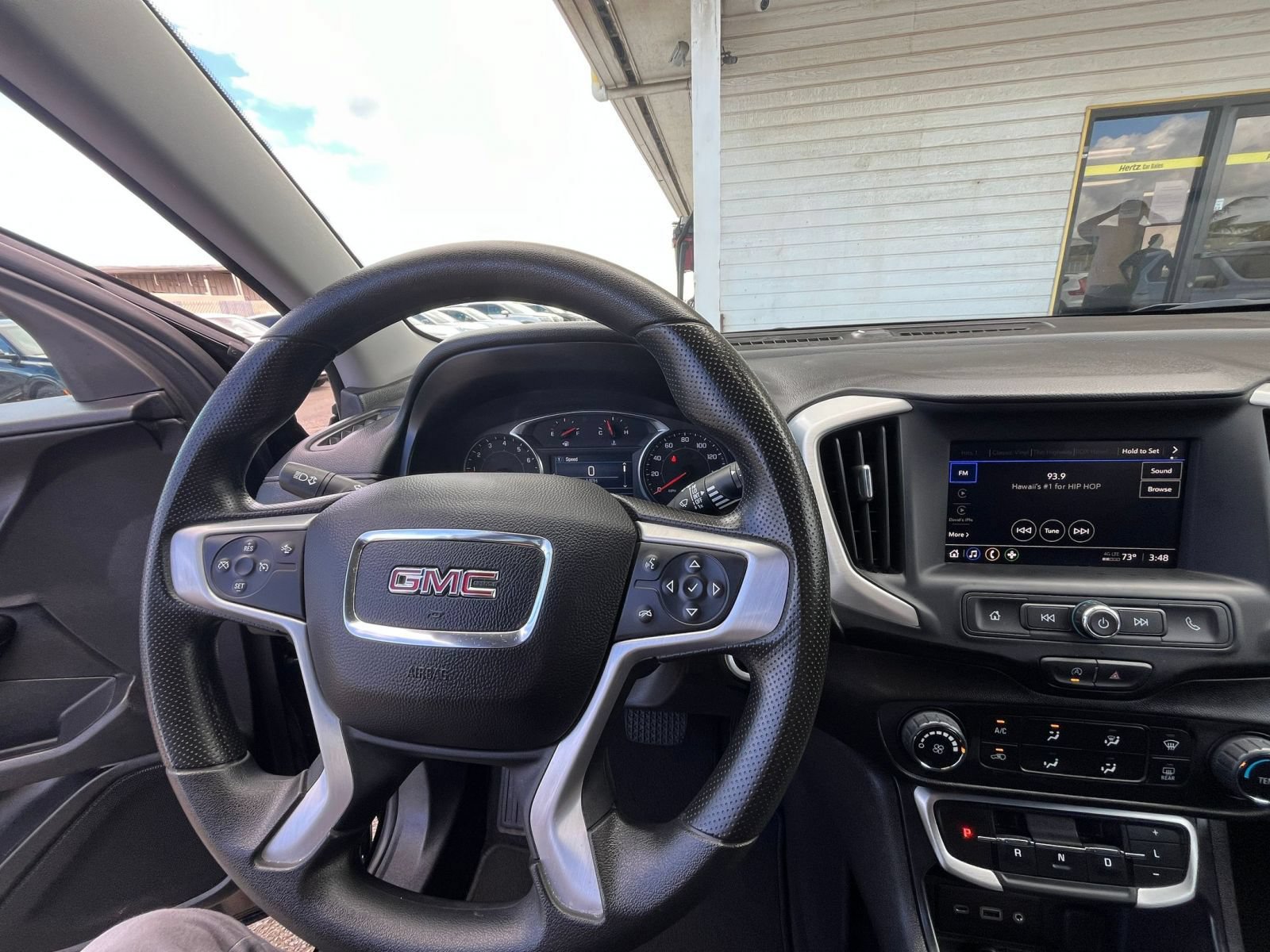 Used 2024 GMC Terrain SLE FWD image 29