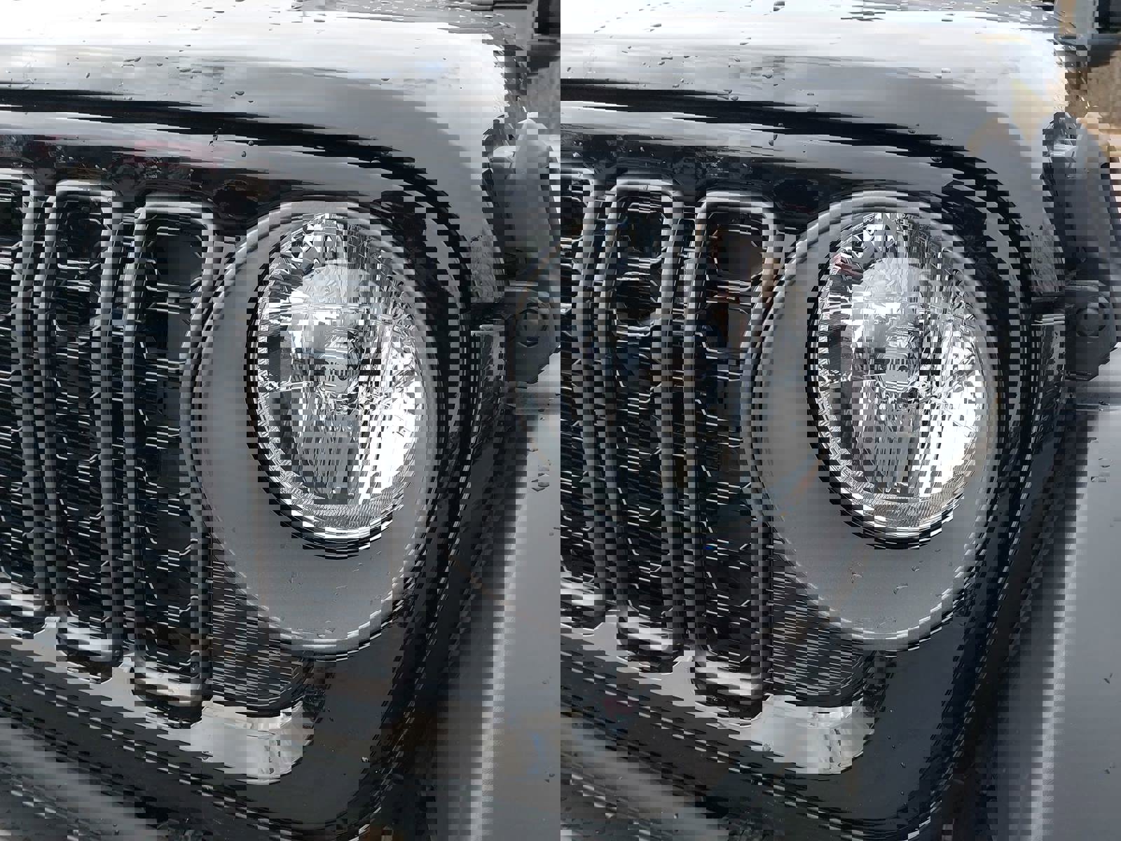 Used 2024 Jeep Wrangler Sport S image 30