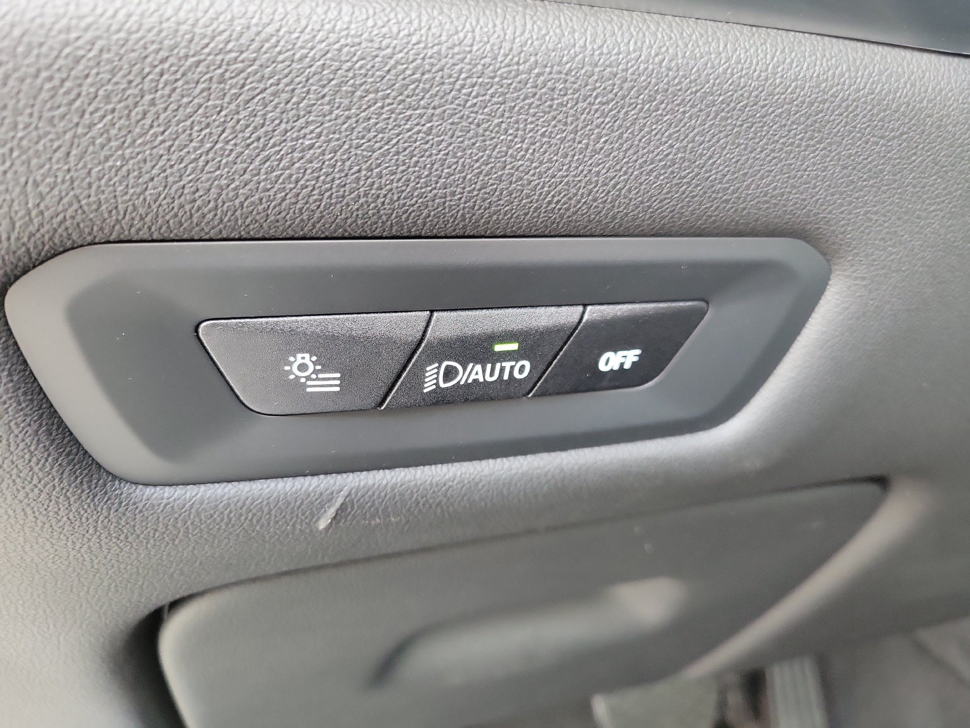 Used 2025 BMW X5 xDrive40i AWD/4WD image 33