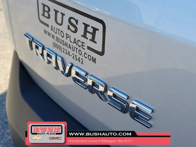 Used 2022 Chevrolet Traverse LS image 6