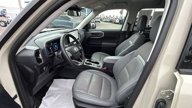 Used 2025 Ford Bronco Sport Badlands image 17