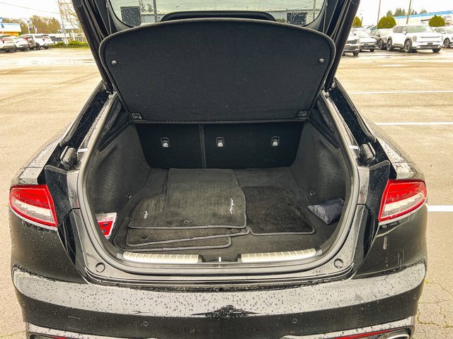 Used 2022 Kia Stinger GT2 image 9